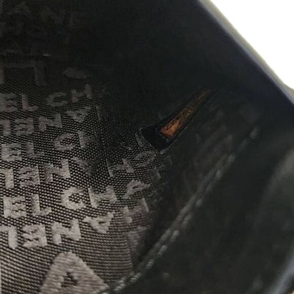 CHANEL black leather long bifold wallet on chain - Picture 8 of 8